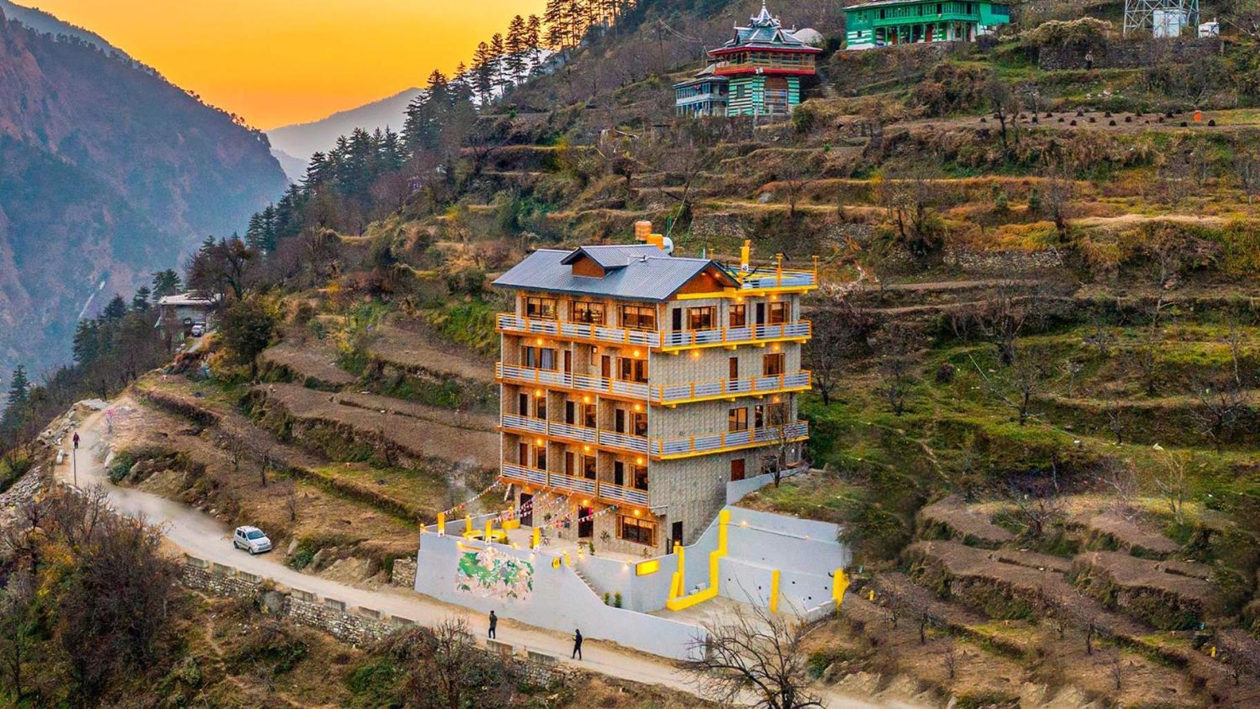 The Hosteller Tirthan Valley Gushaini Exterior foto